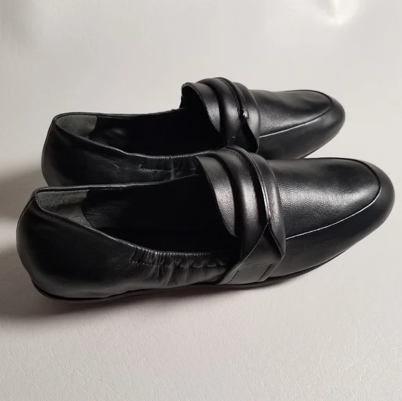 Mercedes Castillo Leather Shoes